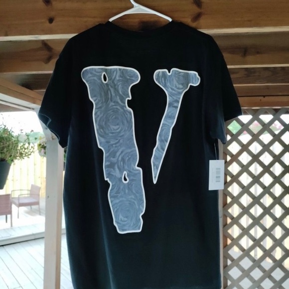 Vlone woo shirt - Picture 2 of 4
